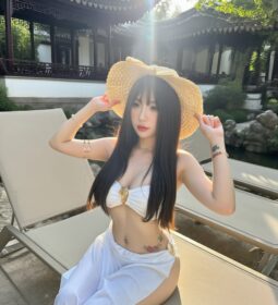 Đầm xoè dự tiệc dáng dài chất tơ phối lưới